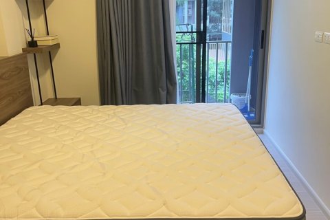 Студия в кондо в Ваттхане, Бангкок, Таиланд № 136187 - фото 11