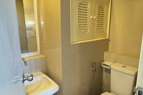 Кондоминиум с 2 спальнями в Ваттхане, Бангкок, Таиланд № 136183 - фото 3