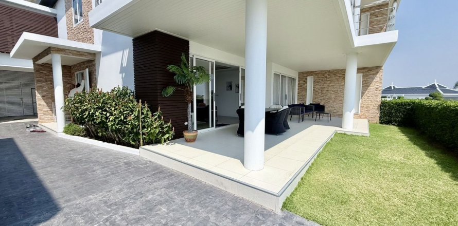 Condo in Hua Hin, Thailand, 2 bedrooms  № 160285