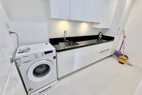 Condo in Hua Hin, Thailand, 2 bedrooms  № 160285 - photo 10