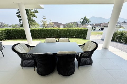 Condo in Hua Hin, Thailand, 2 bedrooms  № 160285 - photo 25