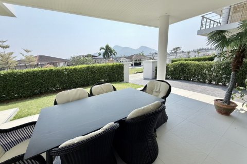 Condo in Hua Hin, Thailand, 2 bedrooms  № 160285 - photo 27