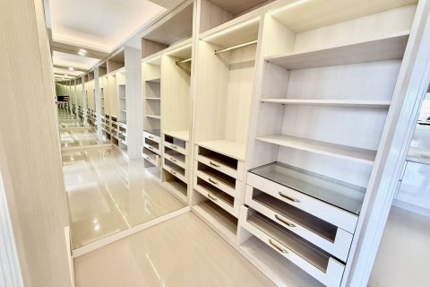 Condo in Hua Hin, Thailand, 2 bedrooms  № 160285 - photo 21