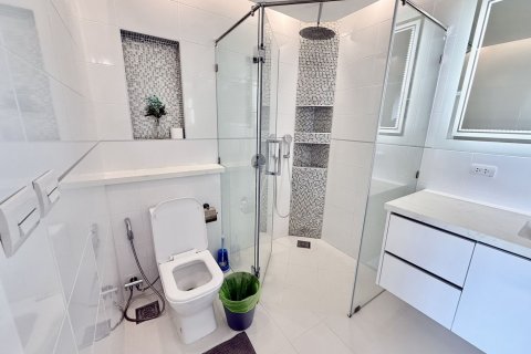 Condo in Hua Hin, Thailand, 2 bedrooms  № 160285 - photo 20