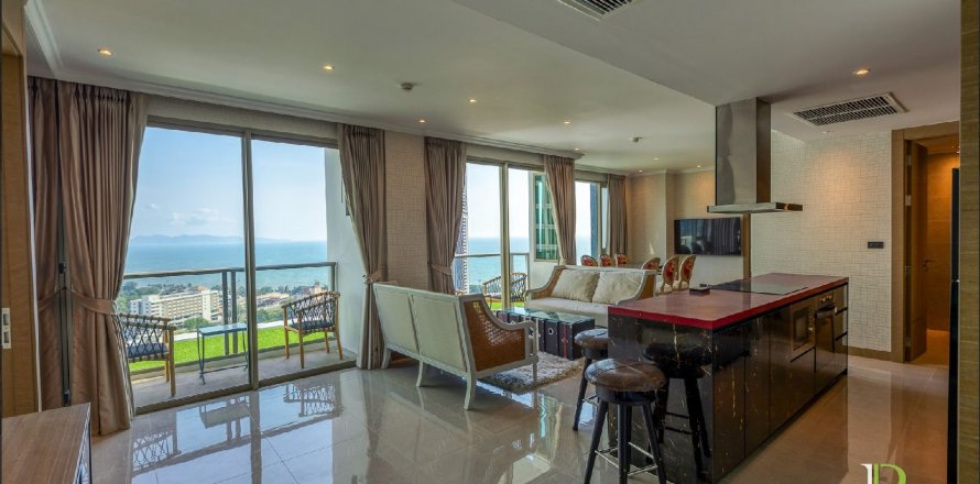 Condo in Pattaya, Thailand, 2 bedrooms  № 145389