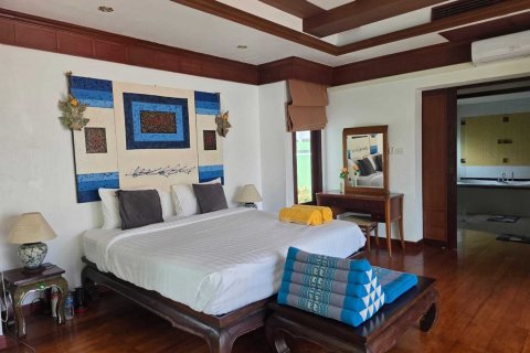 Villa in Phuket, Thailand 4 bedrooms № 138511 - photo 14