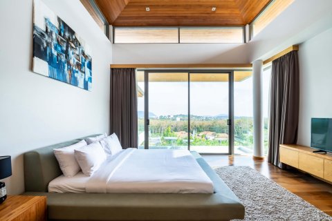 Villa in Phuket, Thailand 5 bedrooms № 138506 - photo 25