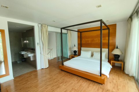 Townhouse in Ko Samui, Thailand 2 bedrooms № 180141 - photo 14