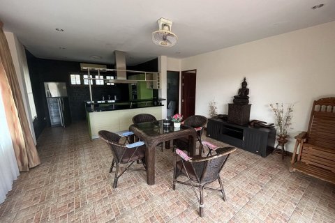 Villa in Ko Samui, Thailand 4 bedrooms № 180143 - photo 8