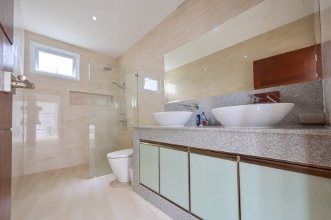 Villa in Ko Samui, Thailand 9 bedrooms № 180140 - photo 16