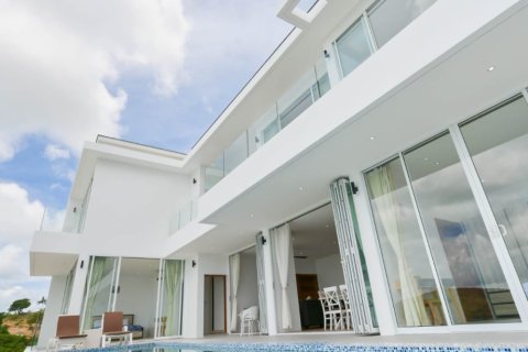 Villa in Ko Samui, Thailand 6 bedrooms № 180138 - photo 2