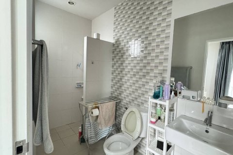 House in Phuket, Thailand 4 bedrooms № 147475 - photo 23