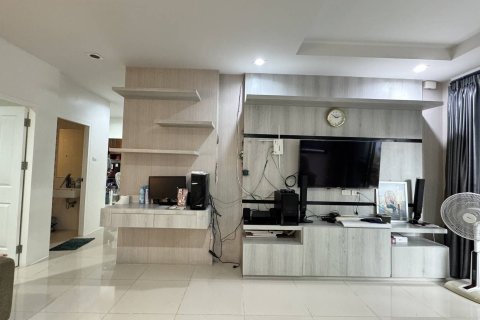House in Phuket, Thailand 4 bedrooms № 147475 - photo 5