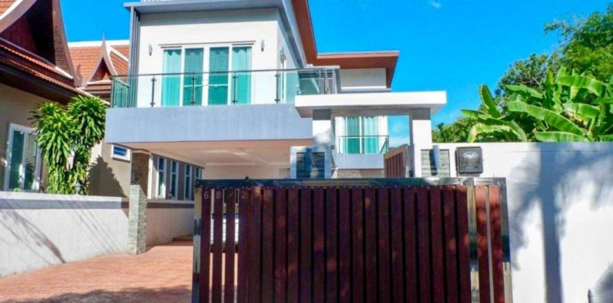 Вилла в Чалонге, Таиланд с 4 спальнями  № 114214