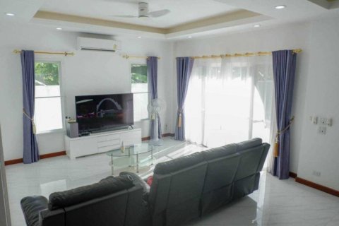 Вилла в Чалонге, Таиланд с 4 спальнями  № 114214 - фото 8