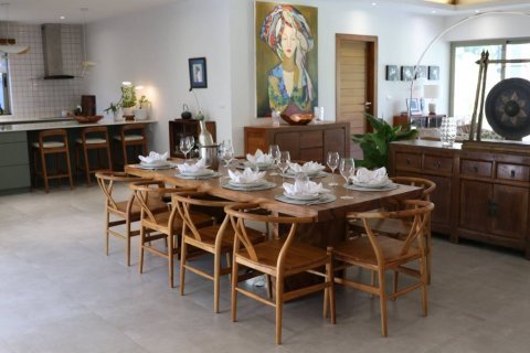 Villa in Bang Tao, Thailand 5 bedrooms № 114213 - photo 5