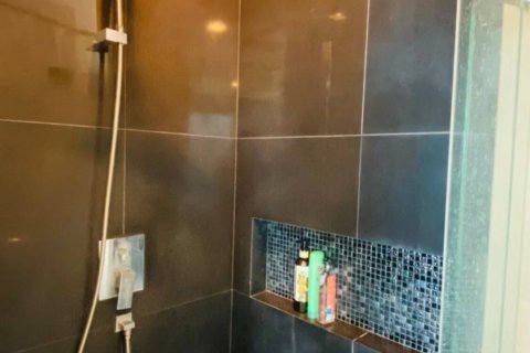 Condo in Bangkok, Thailand, 1 bedroom № 114212 - photo 8