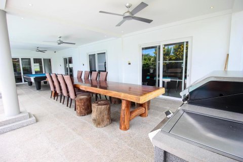 Villa in Hua Hin, Thailand 5 Schlafzimmer № 221876 - Foto 4