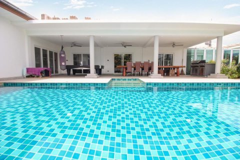 Villa in Hua Hin, Thailand 5 Schlafzimmer № 221876 - Foto 2