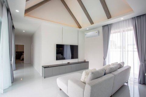 Villa in Hua Hin, Thailand 4 Schlafzimmer № 221875 - Foto 12