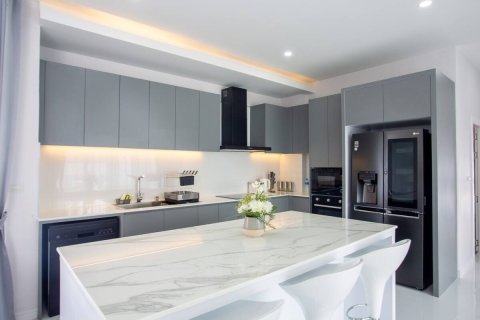 Villa in Hua Hin, Thailand 4 Schlafzimmer № 221875 - Foto 15