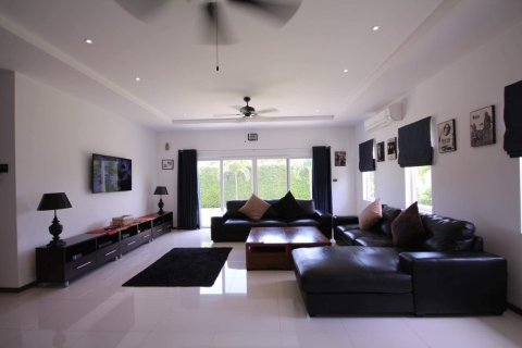 Villa in Hua Hin, Thailand 3 Schlafzimmer № 221873 - Foto 9