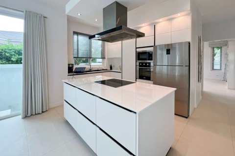 Villa in Hua Hin, Thailand 4 Schlafzimmer № 221870 - Foto 10