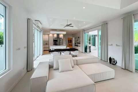 Villa in Hua Hin, Thailand 4 Schlafzimmer № 221870 - Foto 6