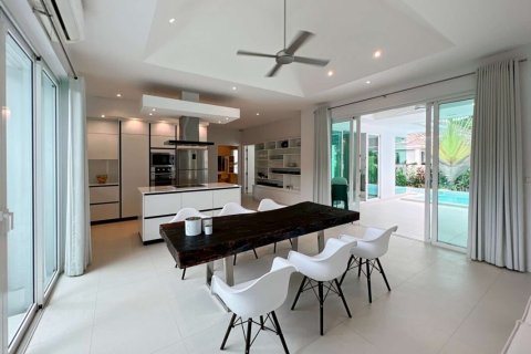 Villa in Hua Hin, Thailand 4 Schlafzimmer № 221870 - Foto 9