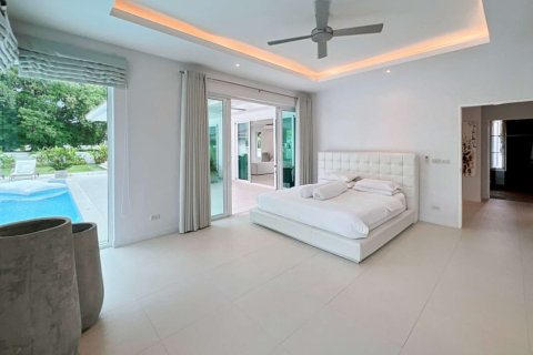 Villa in Hua Hin, Thailand 4 Schlafzimmer № 221870 - Foto 13