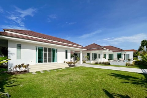 Villa in Hua Hin, Thailand 4 Schlafzimmer № 221870 - Foto 24