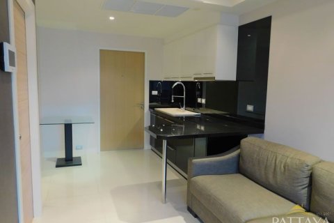 Condo in Pattaya, Thailand, 1 bedroom № 204239 - photo 14