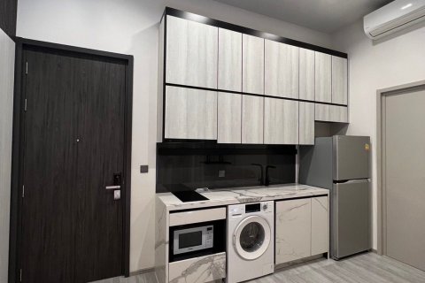 Студия в кондо в Пхракханонге, Бангкок, Таиланд № 140202 - фото 10