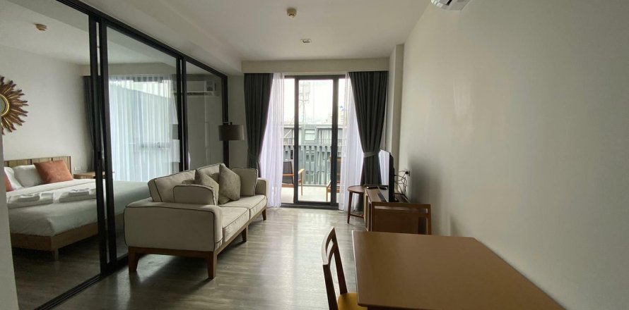 Studio in the Condo in Kathu, Thailand № 140204