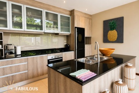 Villa in Bang Tao, Thailand 3 bedrooms № 179196 - photo 9