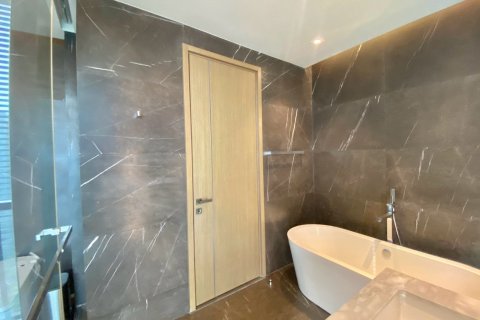 Condo à Watthana, Bangkok, Thaïlande, 2 chambres  № 170967 - photo 10