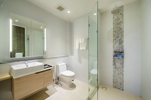 Condo in Phuket, Thailand, 2 bedrooms  № 170966 - photo 6