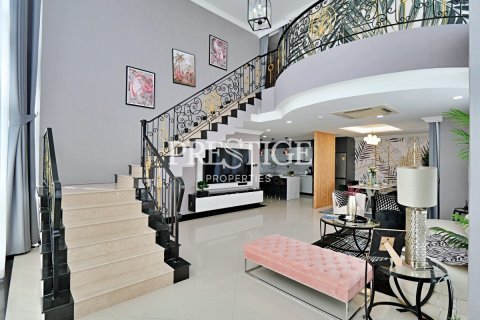 Condo in Pattaya, Thailand, 3 bedrooms № 198490