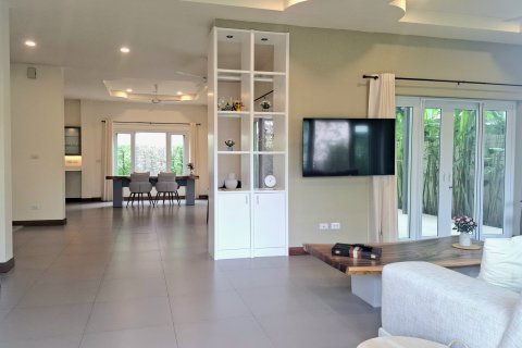 House in San Sai, Thailand 3 bedrooms № 158540 - photo 4