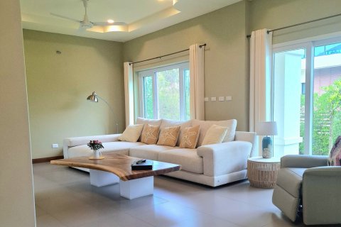 House in San Sai, Thailand 3 bedrooms № 158540 - photo 3