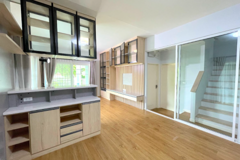 Maison à Samut Prakan, Thaïlande 3 chambres № 158544 - photo 8