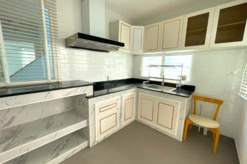 Maison à Samut Prakan, Thaïlande 3 chambres № 158544 - photo 12