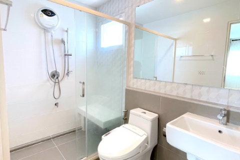 Maison à Samut Prakan, Thaïlande 3 chambres № 158544 - photo 16