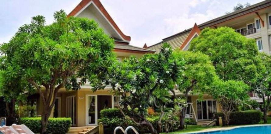 Villa in Cha-am, Thailand 3 bedrooms № 193655