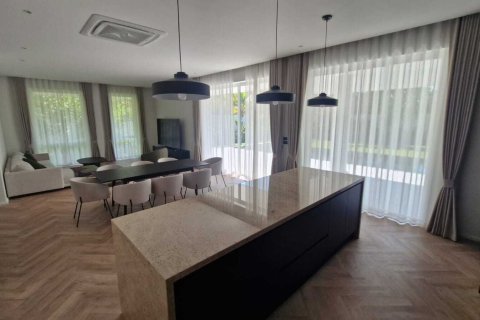 Дом в Ханг Донге, Таиланд с 5 спальнями № 161842 - фото 3