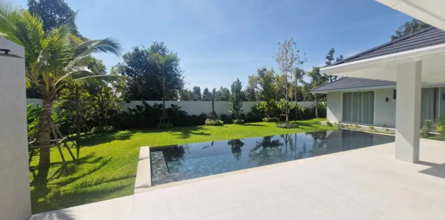 Дом в Ханг Донге, Таиланд с 5 спальнями № 161842