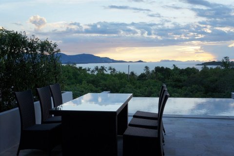 Villa in Ko Samui, Thailand 4 bedrooms № 180172 - photo 7