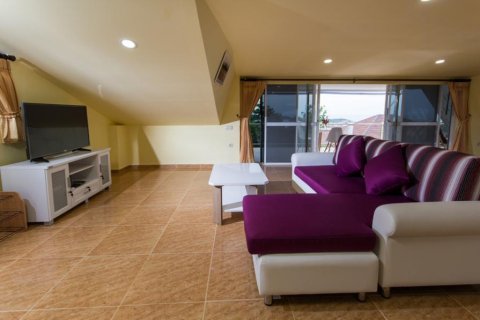 Villa in Ko Samui, Thailand 4 bedrooms № 180169 - photo 11