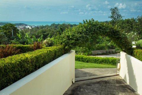 Villa in Ko Samui, Thailand 4 bedrooms № 180169 - photo 2