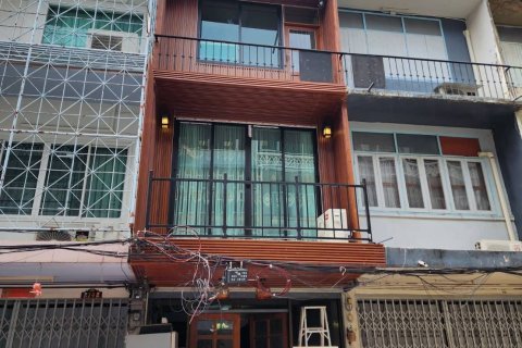 Коммерческая недвижимость в Сатхоне, Бангкок, Таиланд  № 158294